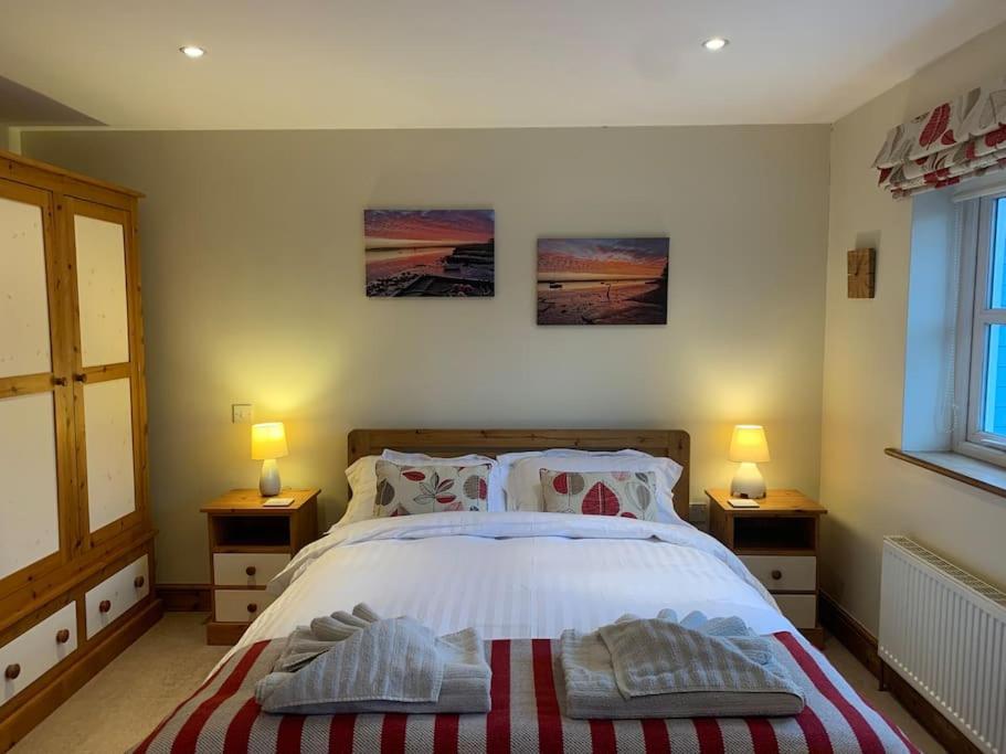 Rockhopper Cottage, Waldringfield Вудбридж Экстерьер фото